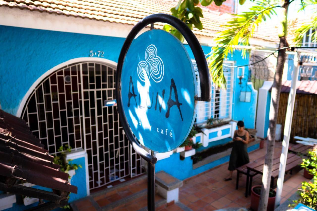 Hostal Aluna Casa Y Cafe *