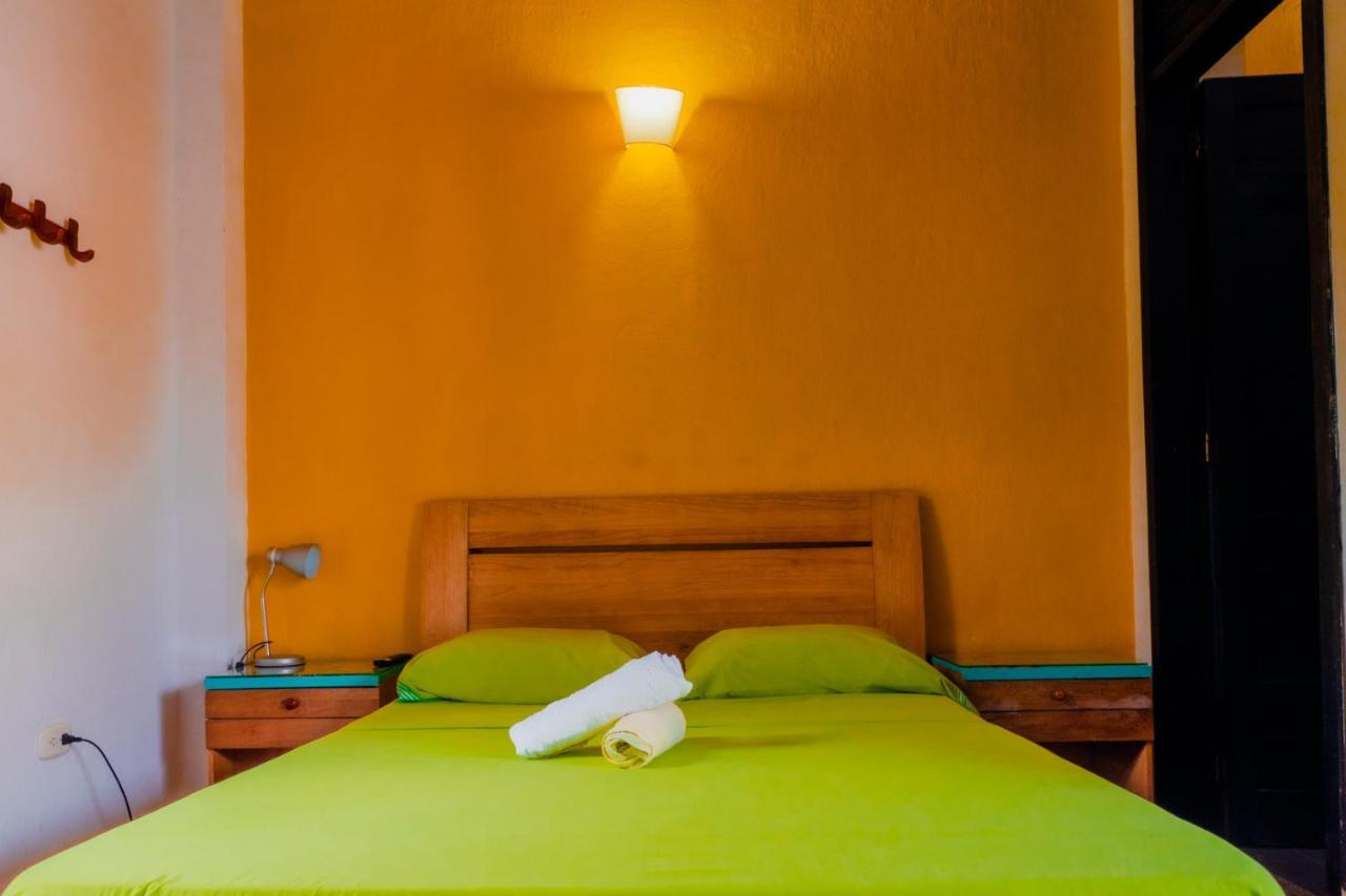 Aluna Casa Y Cafe Hostal