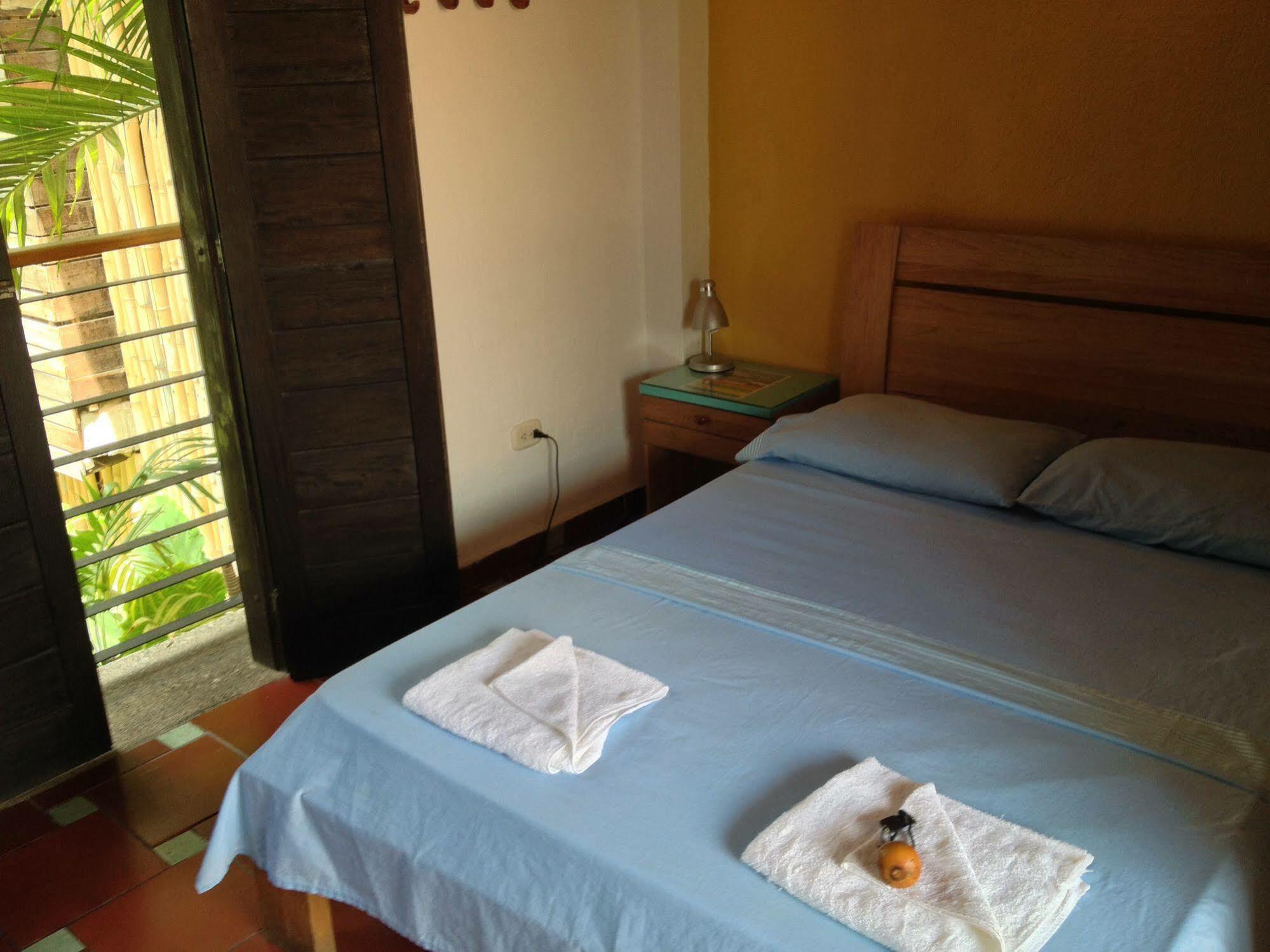 Aluna Casa Y Cafe