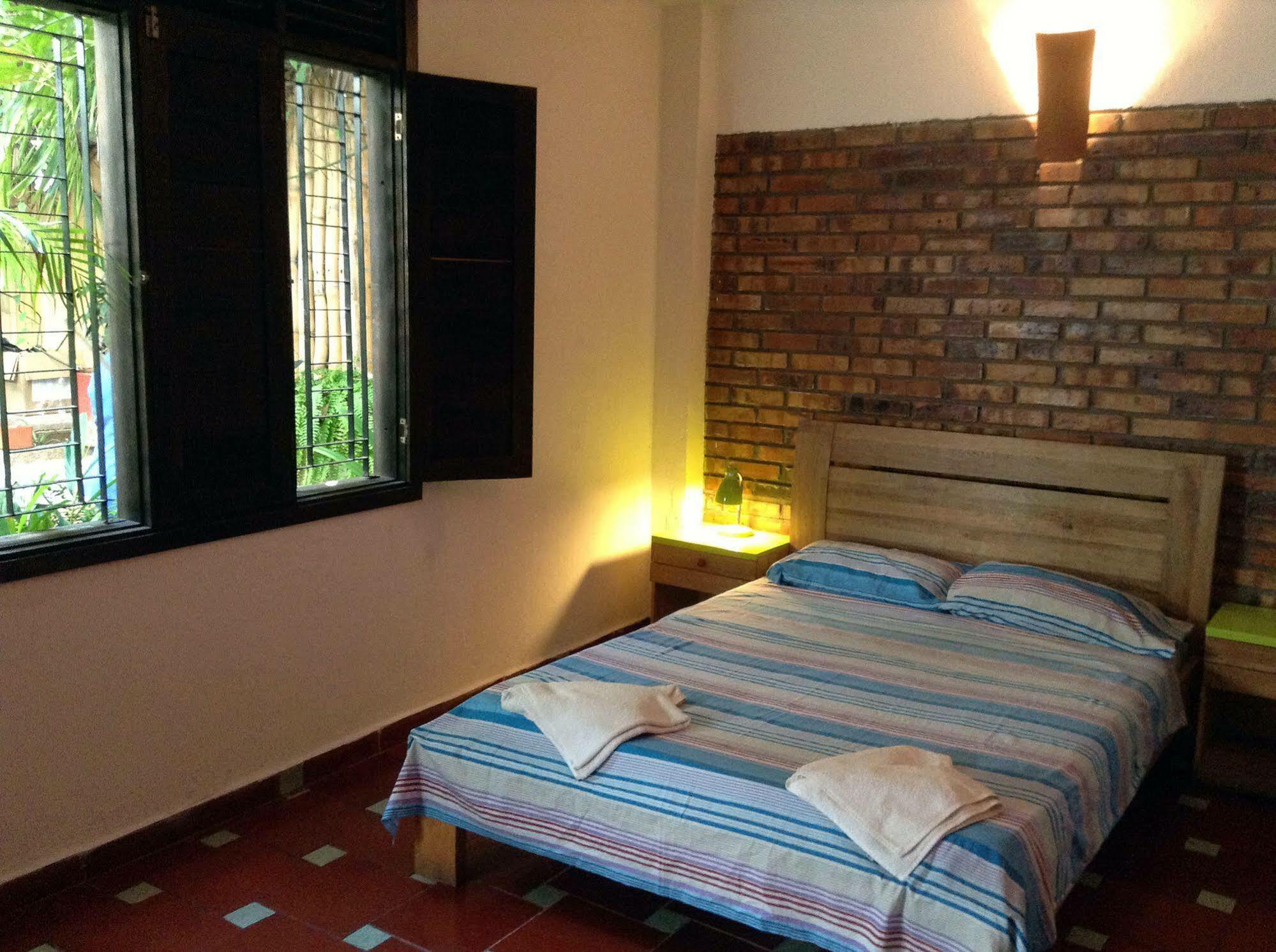 Aluna Casa Y Cafe